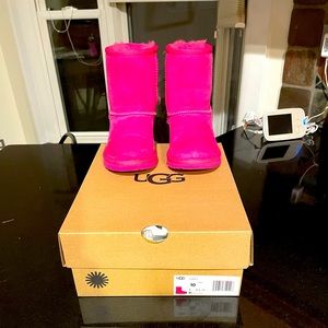 UGG Boots Kids Fuchsia Size 10, Great Condition